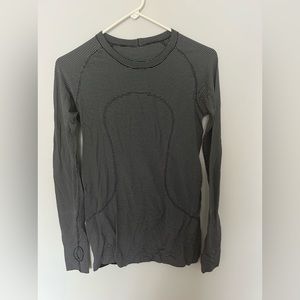 Lulu Lemon long sleeve